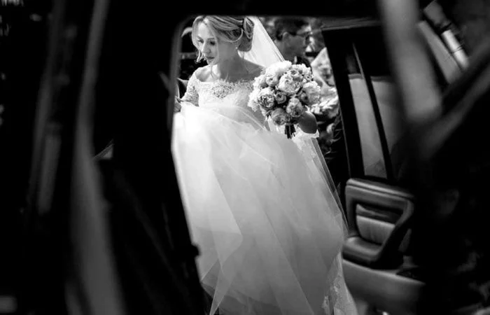 Luxury chauffeur services for your wedding